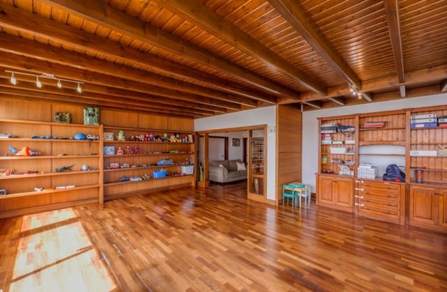 Chalet de 5 habitaciones en Tahiche, Teguise en venta con piscina - 740.000 € (Ref: 9458518)