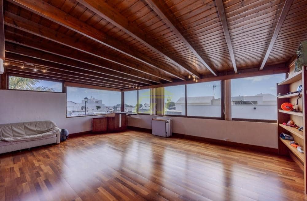 5 soverom Villa til salgs i Tahiche med svømmebasseng - € 740 000 (Ref: 9458518)