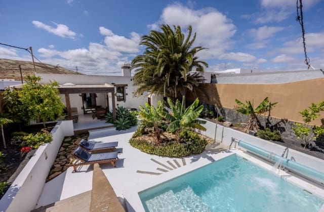 3 Zimmer Villa zu verkaufen in Los Valles, Teguise mit Pool - 775.000 € (Ref: 9458521)