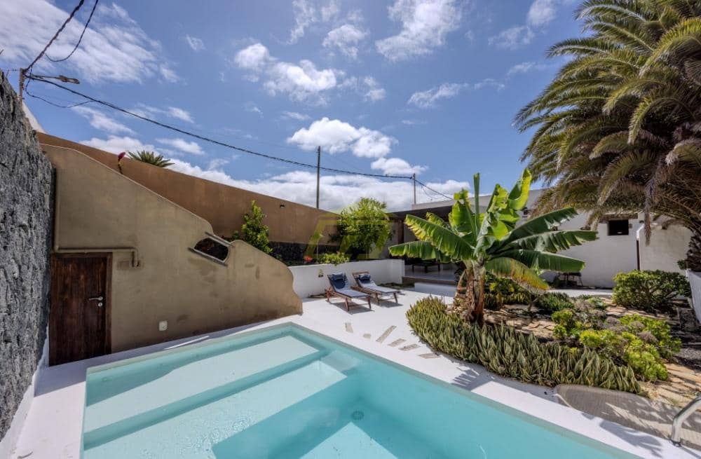 3 soverom Villa til salgs i Los Valles med svømmebasseng - € 775 000 (Ref: 9458521)