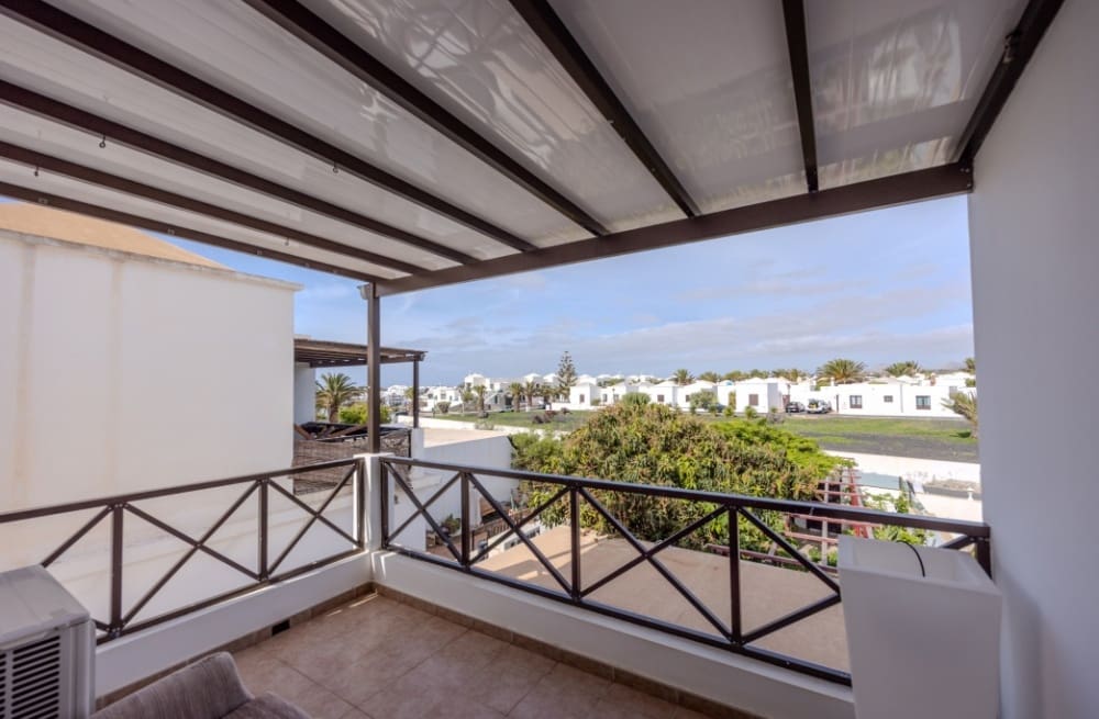 4 sovrum Villa till salu i Costa Teguise - 570 000 € (Ref: 9458522)