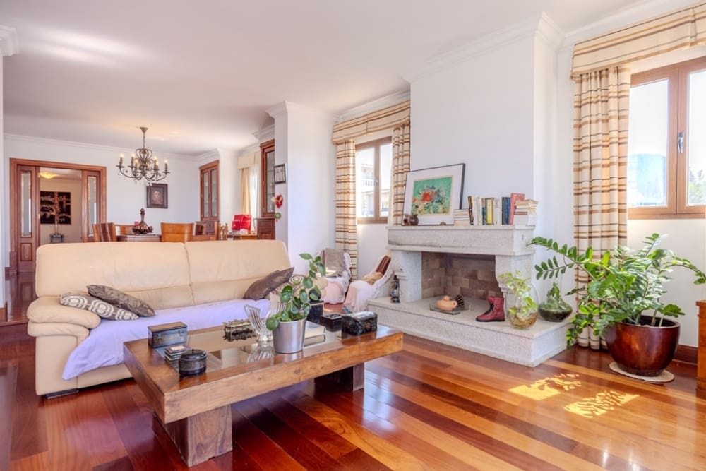 4 bedroom Villa for sale in Macher with pool - € 1,050,000 (Ref: 9458524)