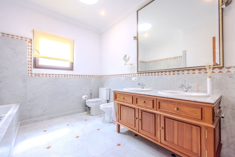 4 bedroom Villa for sale in Macher with pool - € 1,050,000 (Ref: 9458524)