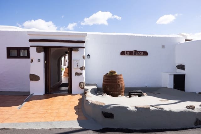 8 sypialnia Willa na sprzedaż w Guime, San Bartolomé z basenem - 843 000 € (Ref: 9458525)