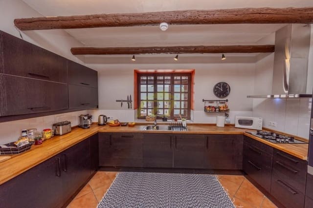 8 Zimmer Villa zu verkaufen in Guime, San Bartolomé mit Pool - 843.000 € (Ref: 9458525)