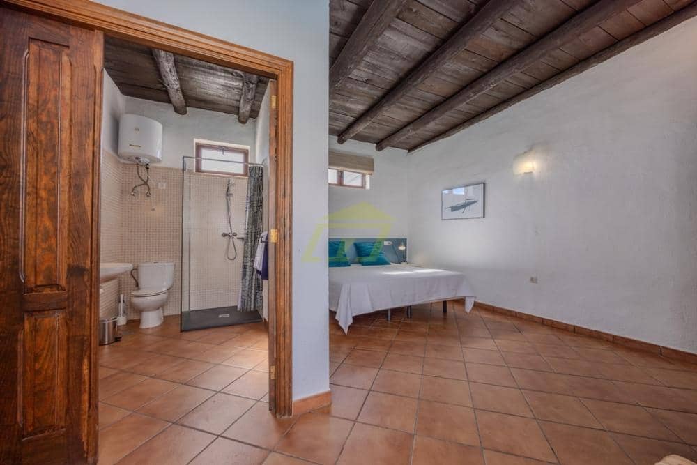 8 sypialnia Willa na sprzedaż w Guime z basenem - 843 000 € (Ref: 9458525)