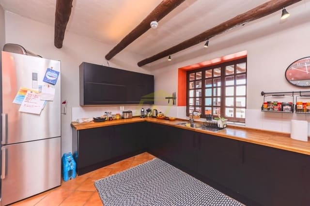 8 Zimmer Villa zu verkaufen in Guime, San Bartolomé mit Pool - 843.000 € (Ref: 9458525)