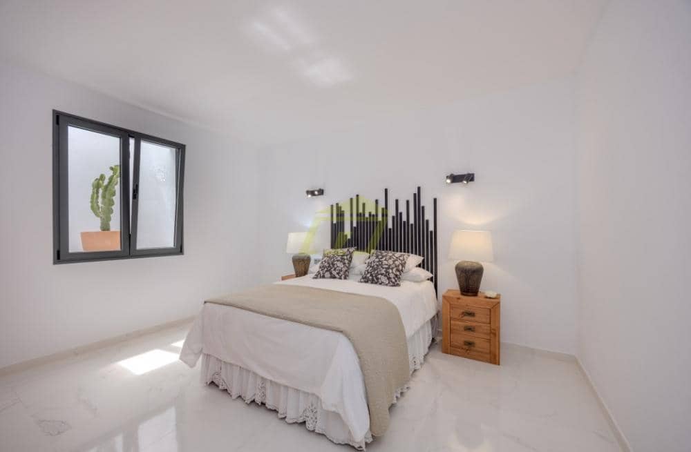 3 slaapkamer Villa te koop in Tabayesco met zwembad - € 650.000 (Ref: 9458526)