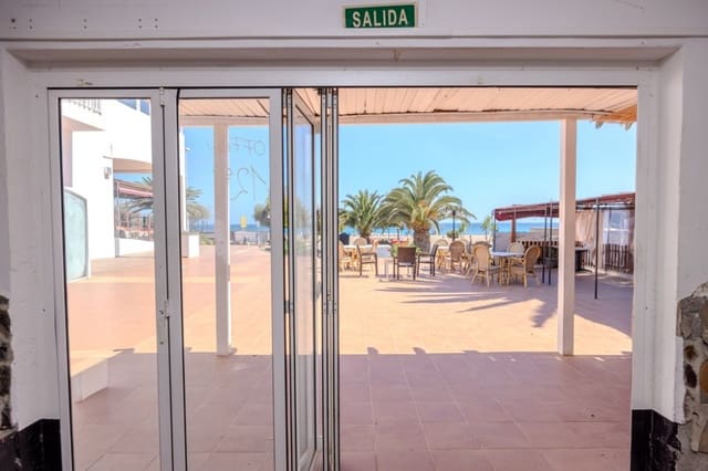 Kommersiell til salgs i Puerto del Carmen, Tías - € 195 000 (Ref: 9458527)
