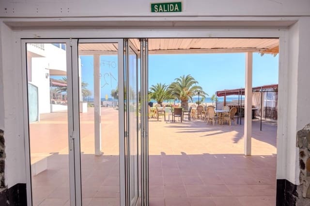Commercial for sale in Puerto del Carmen, Tías - € 195,000 (Ref: 9458527)