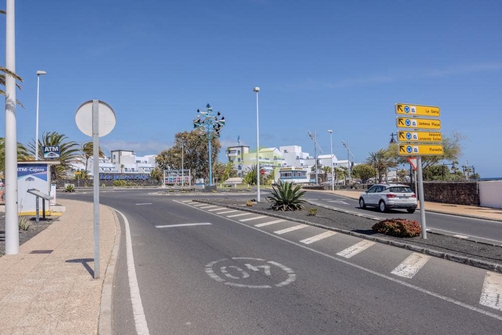 Local Commercial à vendre à Puerto del Carmen - 195 000 € (Ref: 9458527)