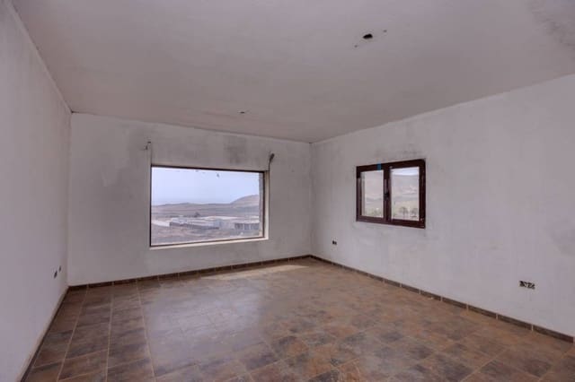 3 sypialnia Willa na sprzedaż w Uga, Yaiza z basenem - 359 000 € (Ref: 9458528)