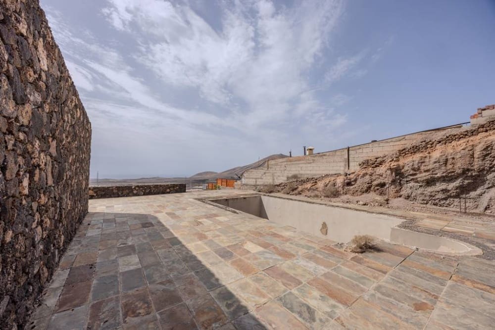 3 sypialnia Willa na sprzedaż w Uga z basenem - 359 000 € (Ref: 9458528)