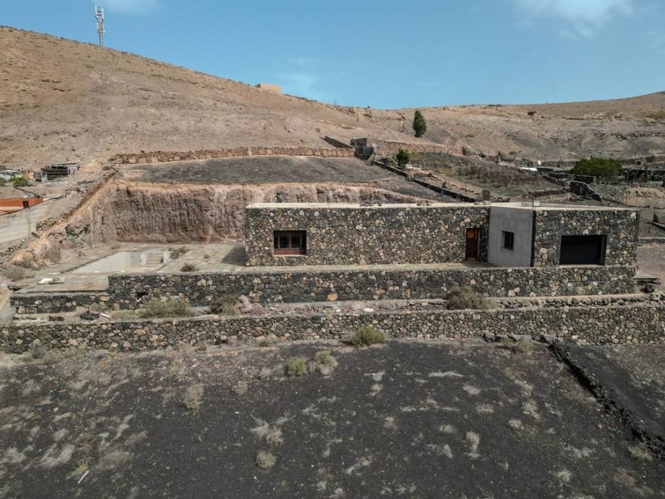 3 sypialnia Willa na sprzedaż w Uga z basenem - 359 000 € (Ref: 9458528)