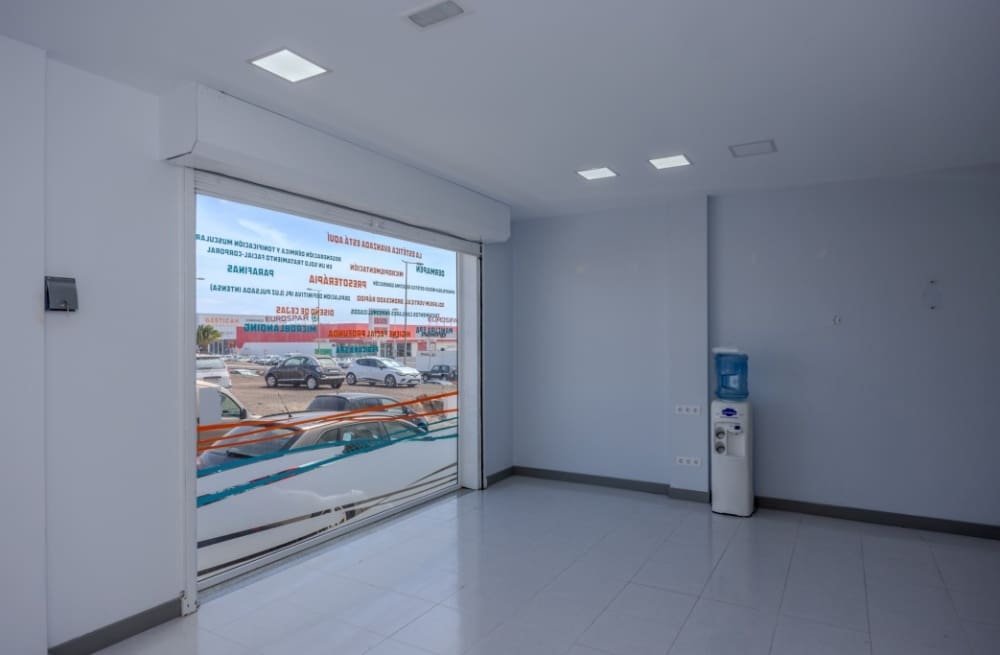 1 chambre Local Commercial à vendre à Arrecife - 180 000 € (Ref: 9458529)