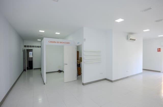 1 chambre Local Commercial à vendre à Arrecife - 180 000 € (Ref: 9458529)