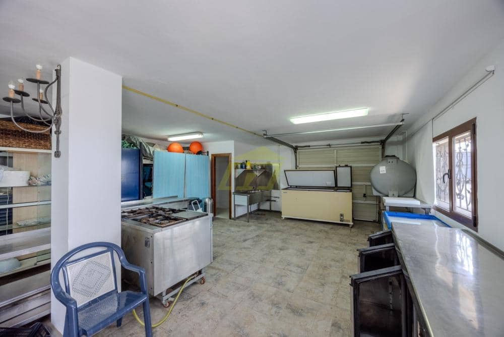 Huvila myytävänä paikassa Macher - 650 000 € (Ref: 9458530)