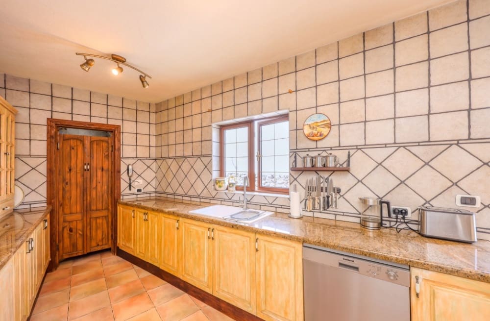 Chalet de 3 habitaciones en Los Mojones en venta con piscina - 785.000 € (Ref: 9458531)