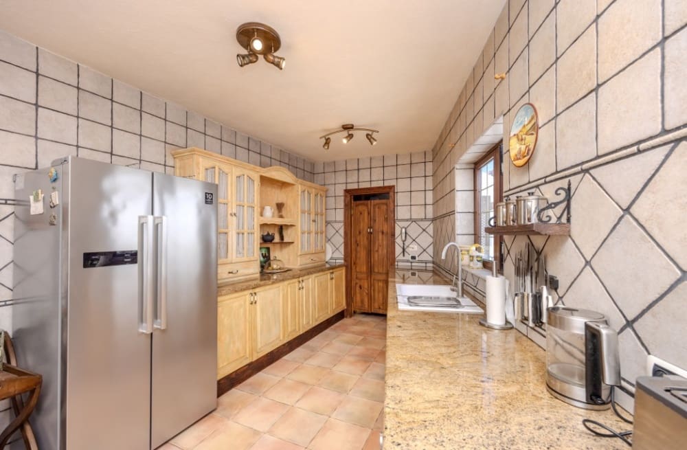 Chalet de 3 habitaciones en Los Mojones en venta con piscina - 785.000 € (Ref: 9458531)