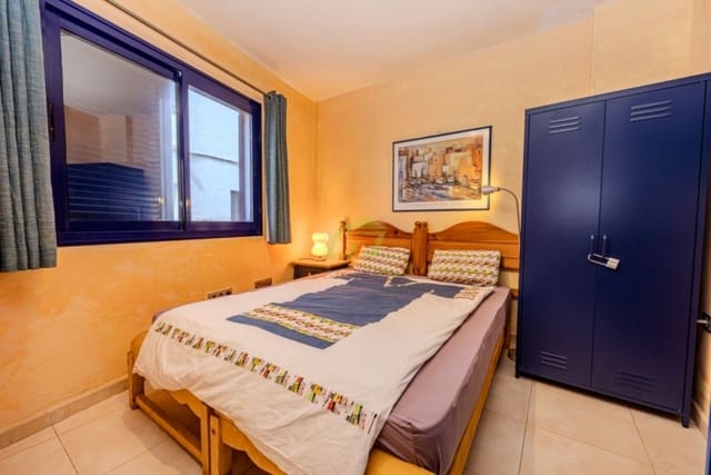 Apartamento de 4 habitaciones en Punta Mujeres, Haría en venta - 630.000 € (Ref: 9461033)