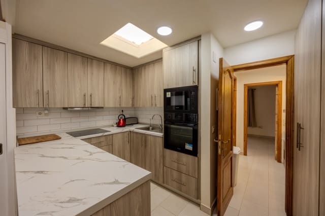 1 bedroom Apartment for sale in Costa Teguise, Teguise with pool - € 195,000 (Ref: 9465133)