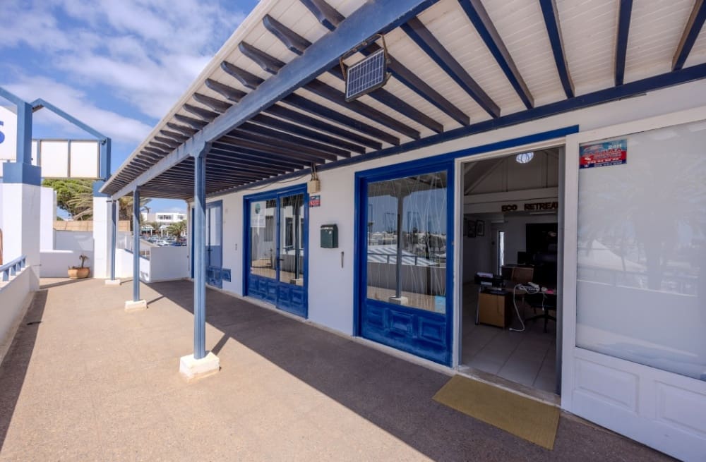 Commercieel te koop in Costa Teguise - € 340.000 (Ref: 9468077)