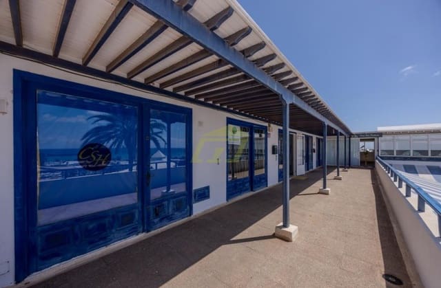 Comercial para venda em Costa Teguise, Teguise - 340 000 € (Ref: 9468077)