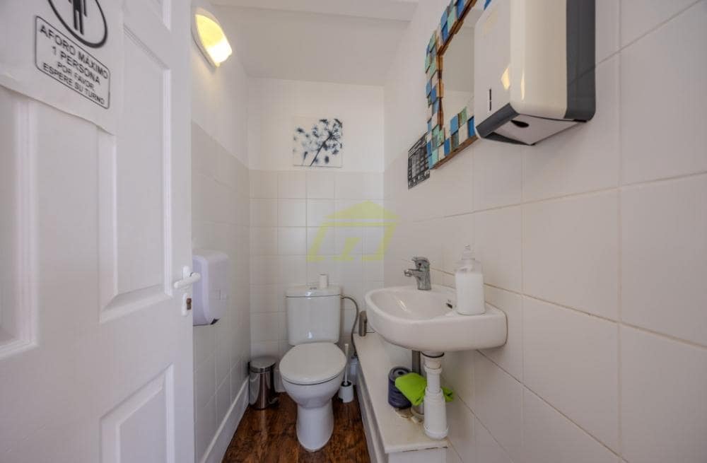 Local Comercial en Costa Teguise en venta - 340.000 € (Ref: 9468077)