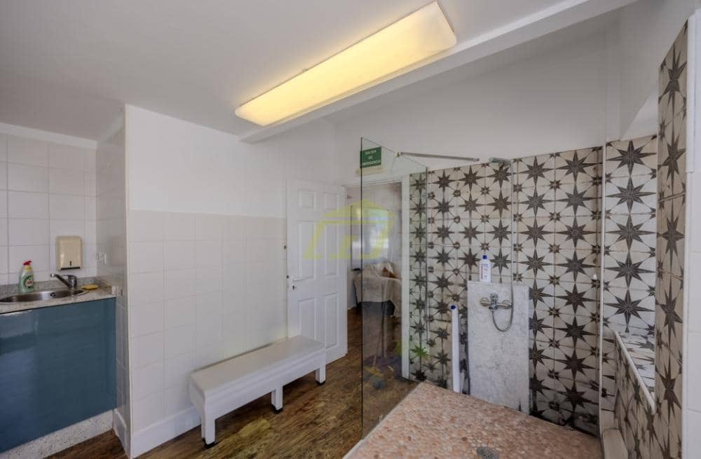 Local Comercial en Costa Teguise en venta - 340.000 € (Ref: 9468077)