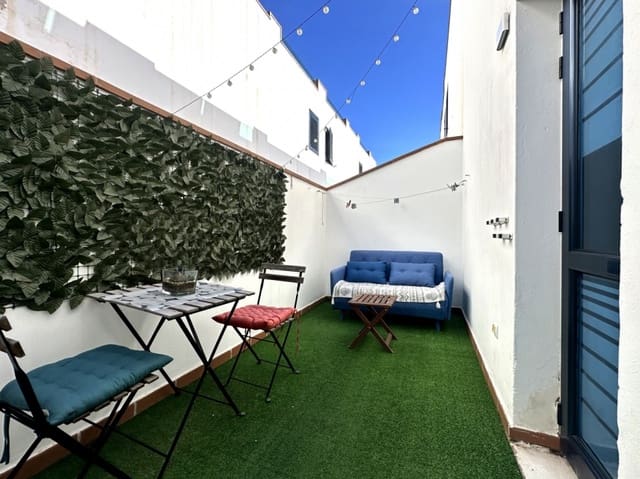 2 makuuhuone Huvila myytävänä paikassa Playa Honda, San Bartolomé - 320 000 € (Ref: 9468078)