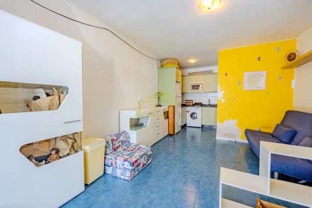 Studio til salg i Puerto del Carmen, Tías med swimmingpool - € 150.000 (Ref: 9470267)