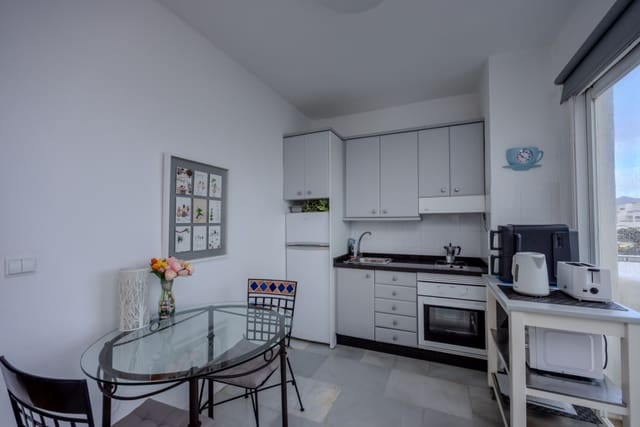 1 quarto Apartamento para venda em Costa Teguise, Teguise com piscina - 260 000 € (Ref: 9471998)