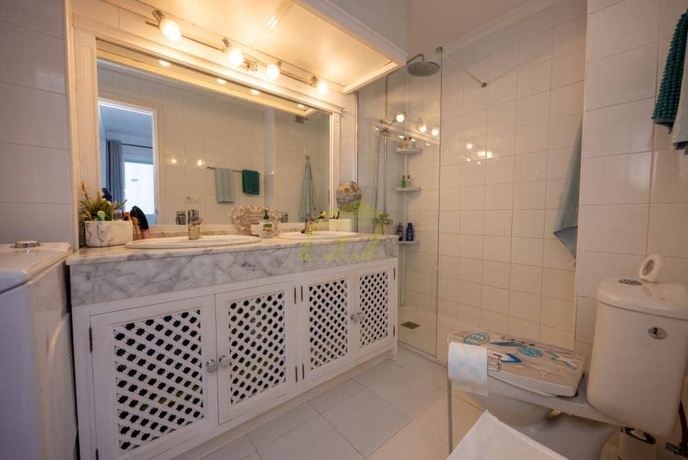 1 soverom Leilighet til salgs i Costa Teguise med svømmebasseng - € 260 000 (Ref: 9471998)