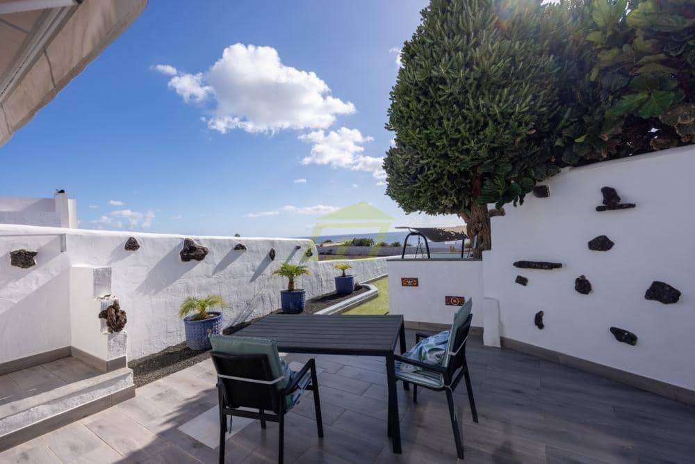 Chalet de 4 habitaciones en Puerto Calero en venta con piscina - 1.495.000 € (Ref: 9473740)