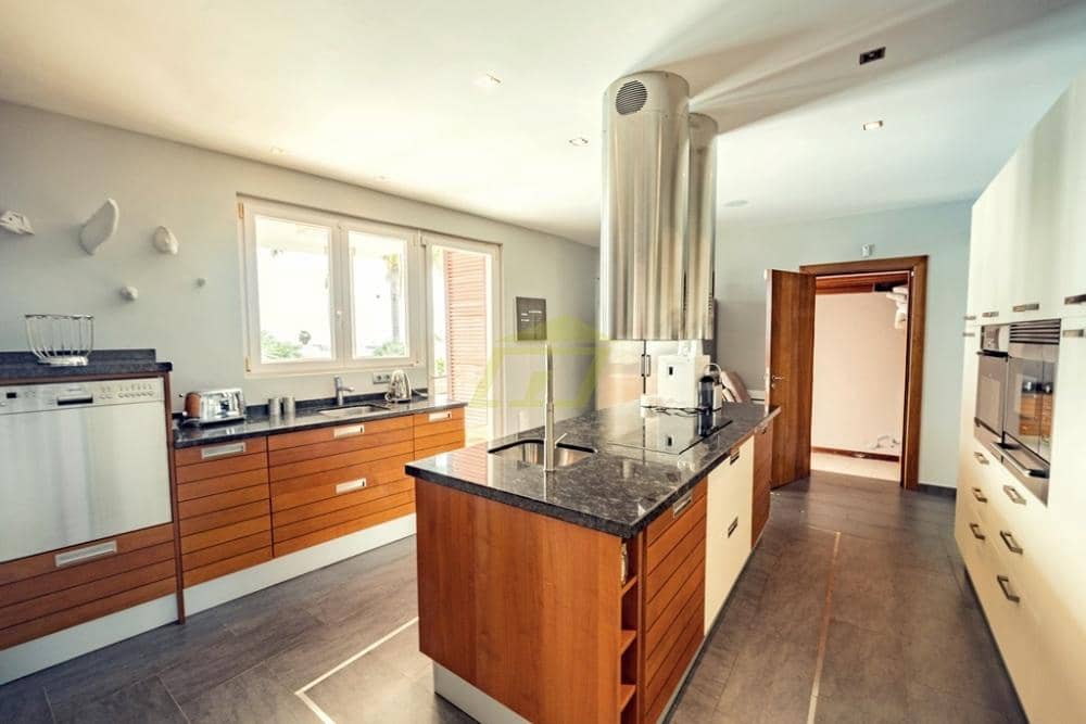 4 sovrum Villa till salu i Puerto Calero med pool - 1 800 000 € (Ref: 9474721)