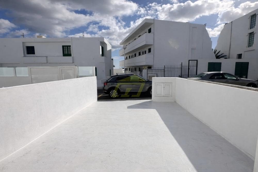 3 quarto Moradia para venda em Puerto del Carmen - 410 000 € (Ref: 9474722)