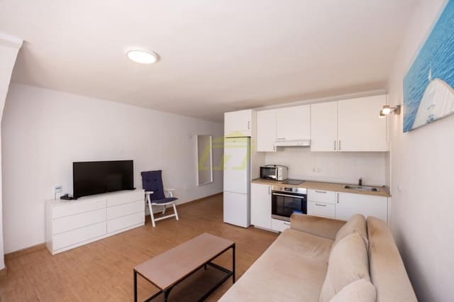 Apartamento de 1 habitación en Puerto del Carmen, Tías en venta con piscina - 205.000 € (Ref: 9480913)