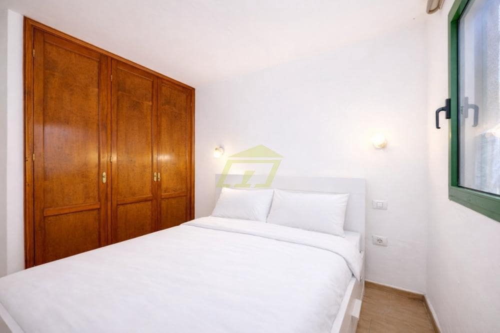 1 bedroom Apartment for sale in Matagorda with pool - € 200,000 (Ref: 9480913)