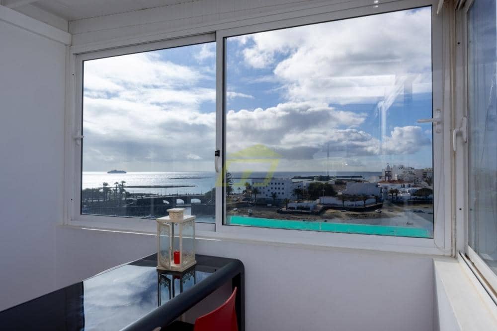 2 bedroom Apartment for sale in Arrecife - € 380,000 (Ref: 9480914)