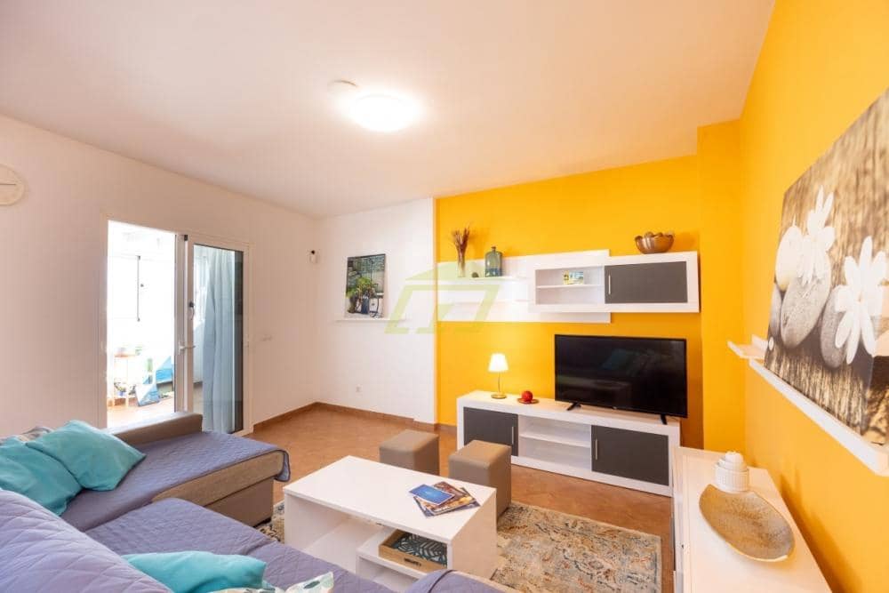 2 bedroom Apartment for sale in Arrecife - € 380,000 (Ref: 9480914)