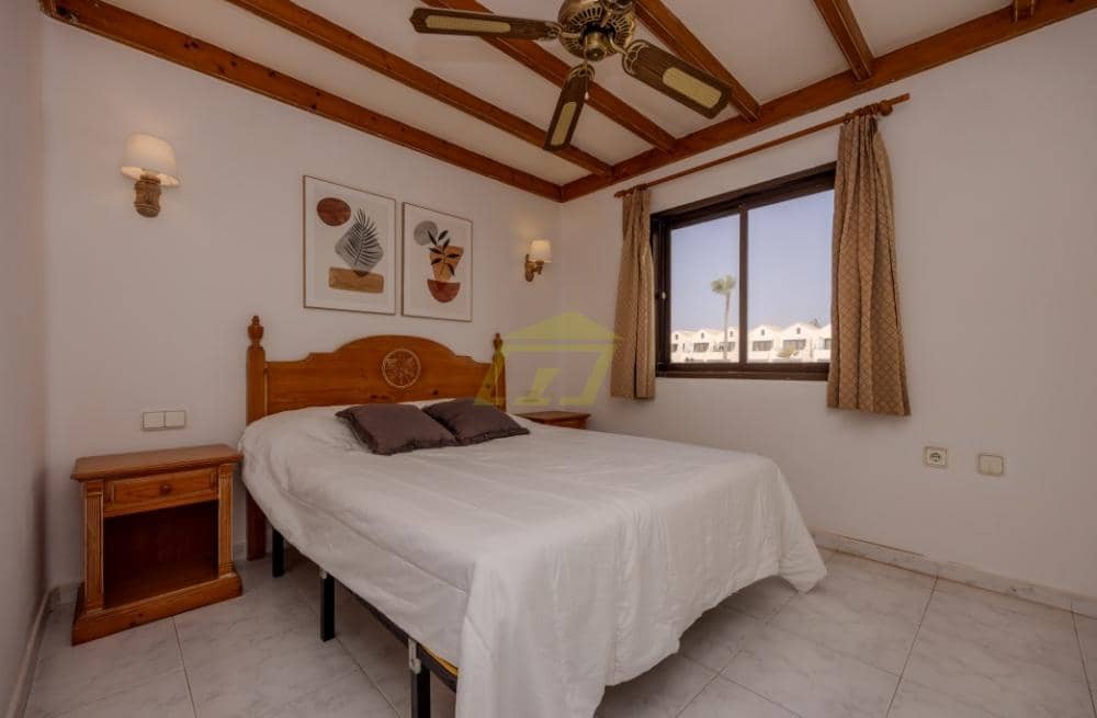 1 bedroom Apartment for sale in Costa Teguise with pool - € 160,000 (Ref: 9483414)