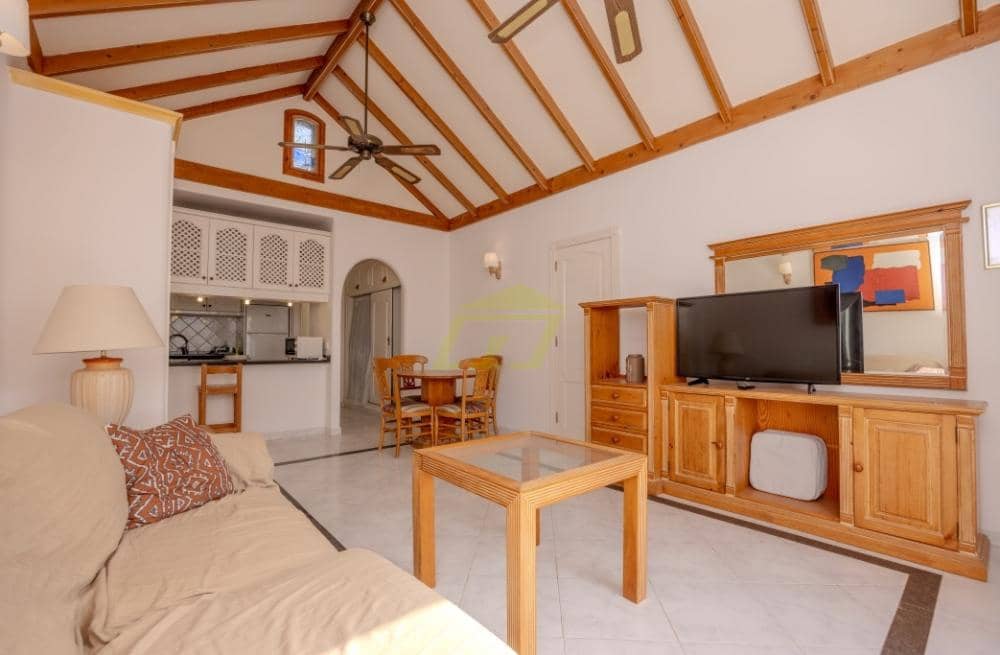 1 bedroom Apartment for sale in Costa Teguise with pool - € 160,000 (Ref: 9483414)