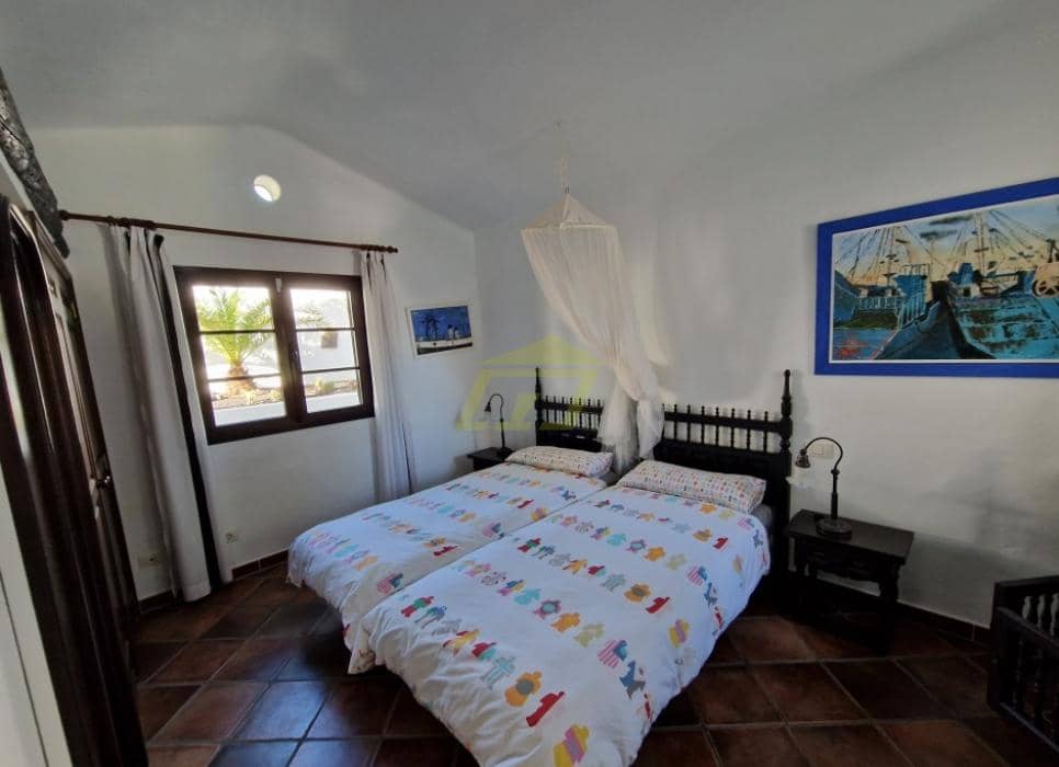 3 bedroom Villa for sale in Nazaret with pool - € 595,000 (Ref: 9483415)