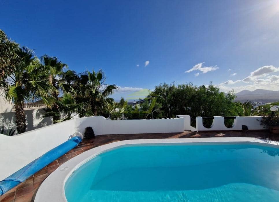 3 bedroom Villa for sale in Nazaret with pool - € 595,000 (Ref: 9483415)