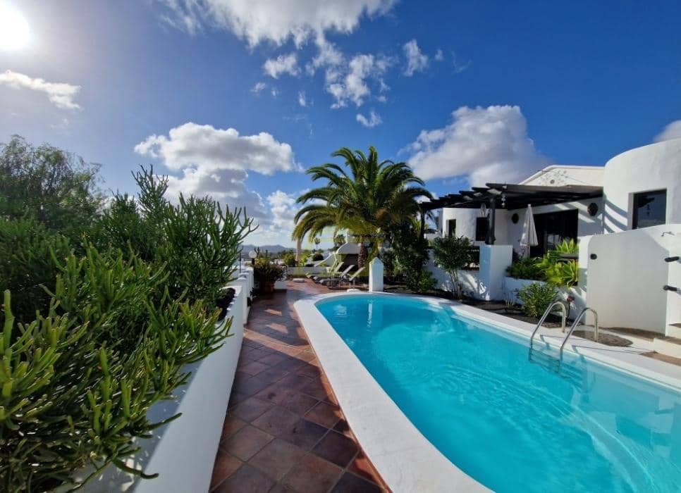 3 bedroom Villa for sale in Nazaret with pool - € 595,000 (Ref: 9483415)