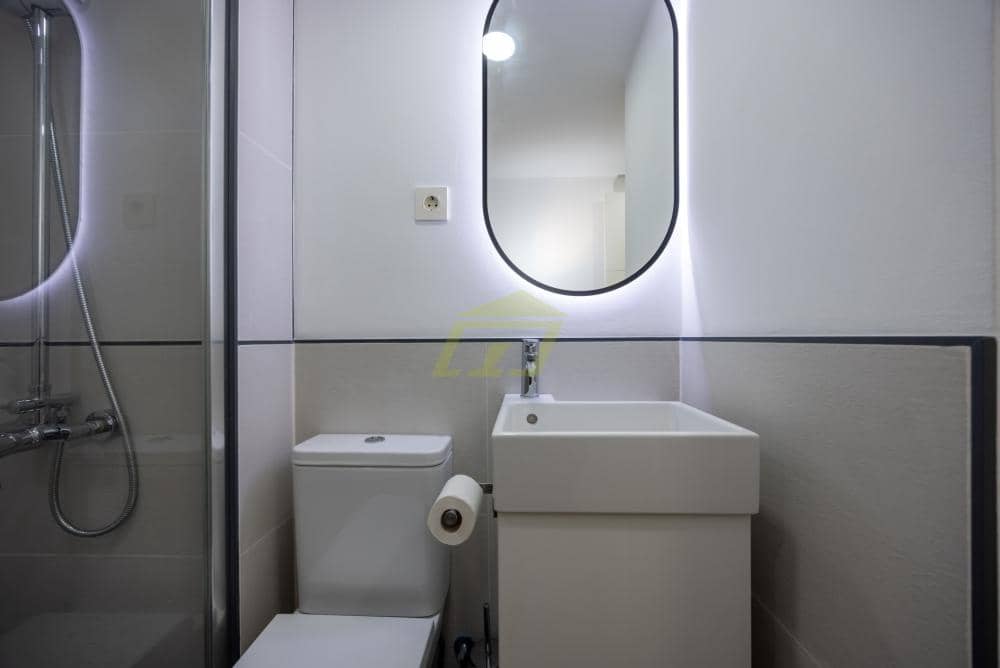 1 bedroom Apartment for sale in Puerto del Carmen with pool - € 230,000 (Ref: 9491054)