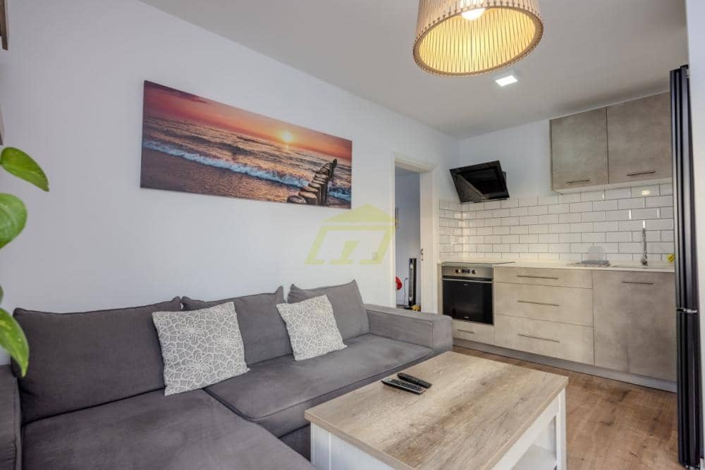 1 bedroom Apartment for sale in Puerto del Carmen with pool - € 230,000 (Ref: 9494245)