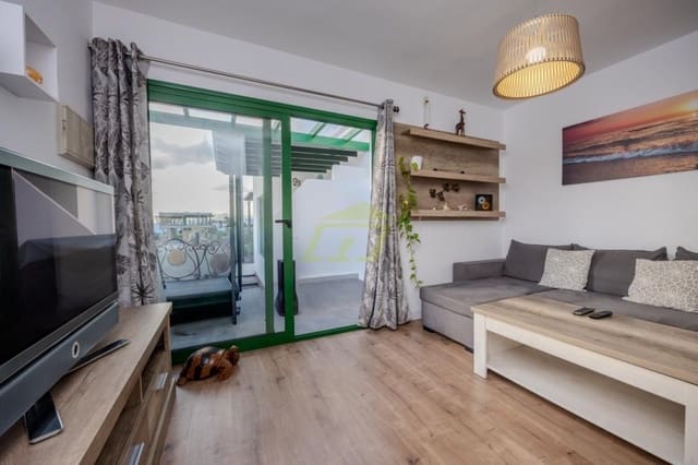 Apartamento de 1 habitación en Puerto del Carmen, Tías en venta con piscina - 230.000 € (Ref: 9494245)