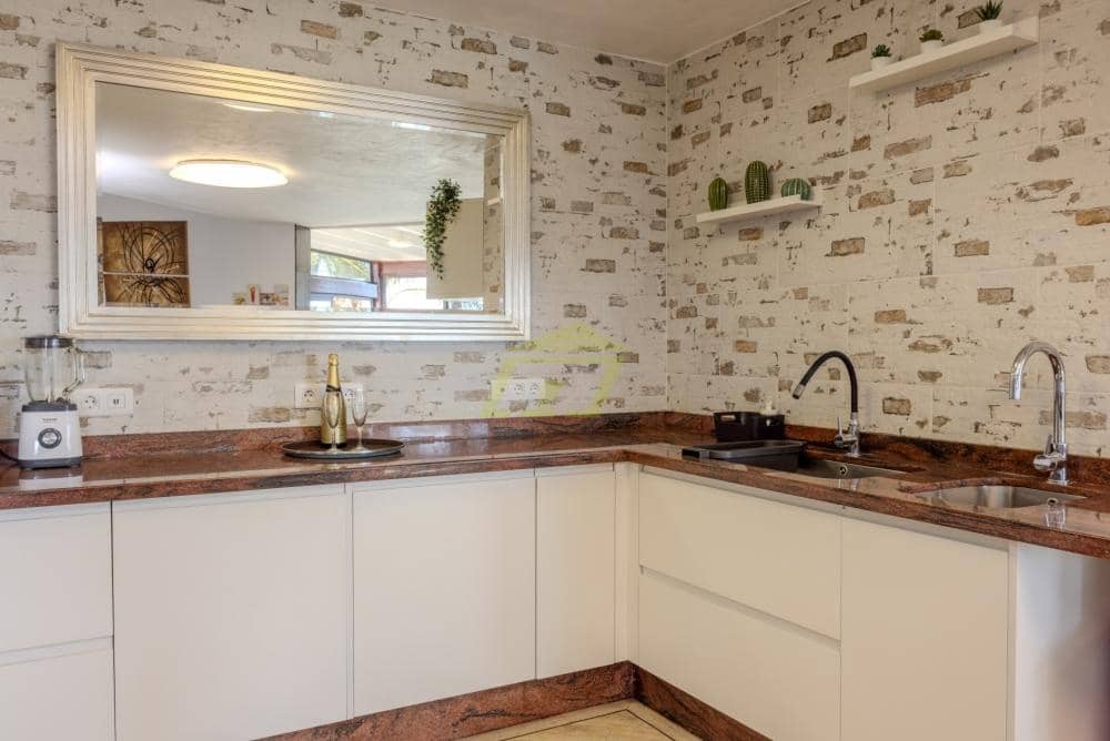 12 bedroom Villa for sale in Macher with pool - € 1,800,000 (Ref: 9494246)