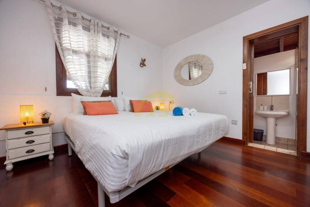 12 bedroom Villa for sale in Macher with pool - € 1,800,000 (Ref: 9494246)